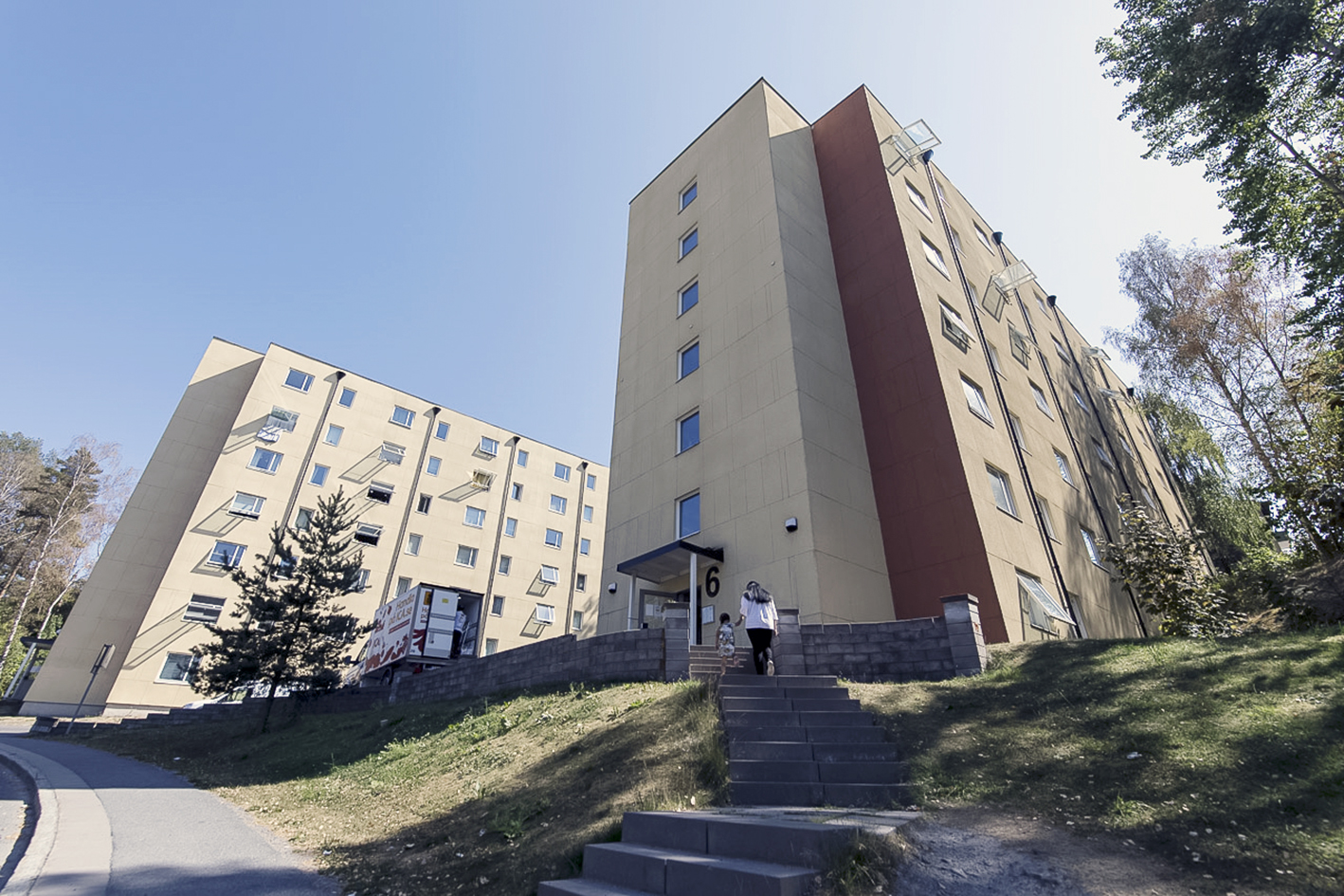 Hyreshus i Rågsved som ägs av en slumvärd. Foto: Erik Nordblad