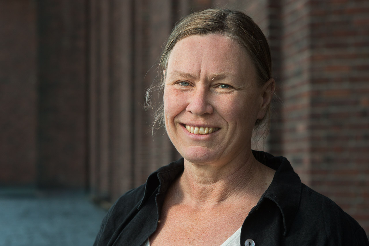 halvkroppsbild på Tina Kratz